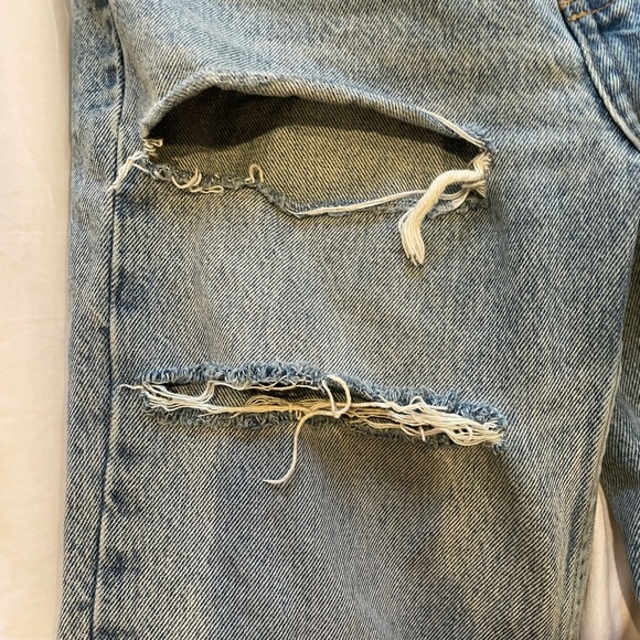 ‼️ Topshop Petite 24 Dad Straight Leg medium.light washed distressed jean!! - Picture 16 of 16
